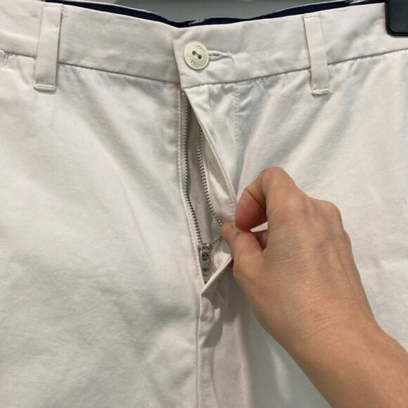 Tommy Hilfiger White Cotton shorts Size 38 - Picture 9 of 12